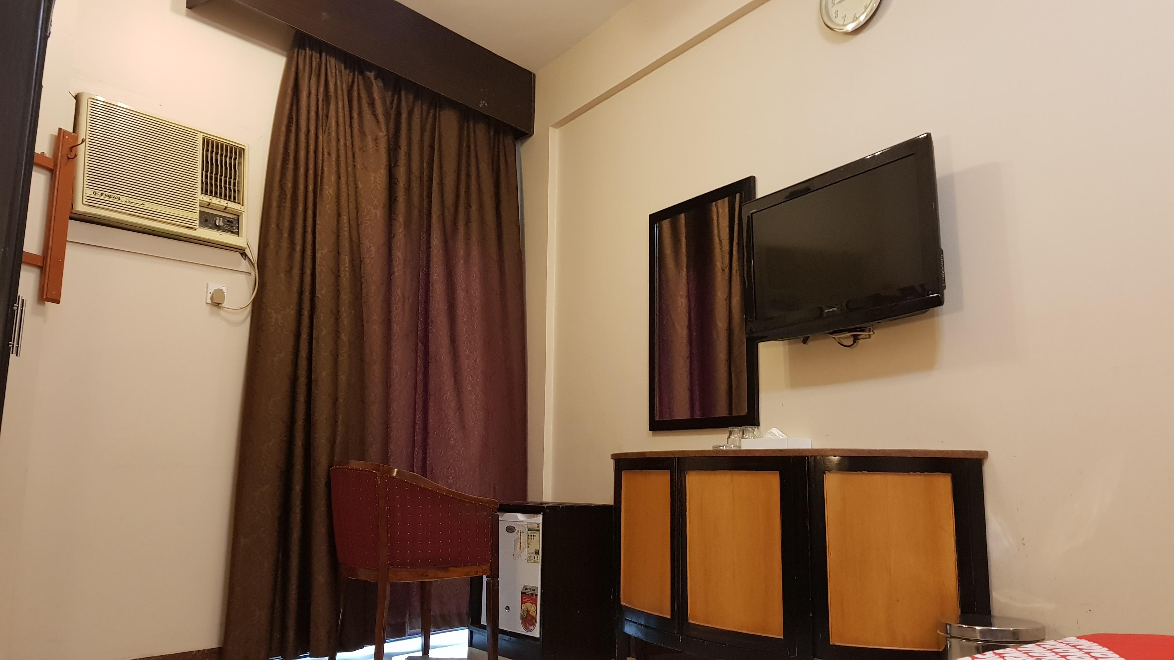 Oyo 491 Rahab Hotel Dubai Ngoại thất bức ảnh